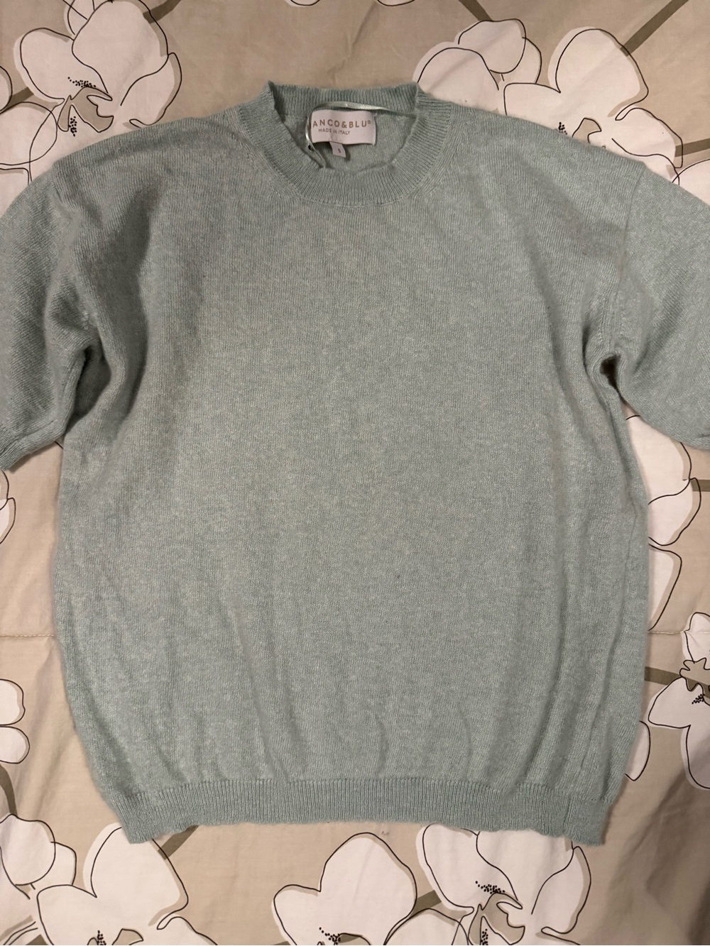 Biano and Blu cashmere blend Crewneck short sleeve Sweater  Mint green XS